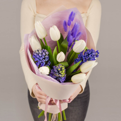 Букет из тюльпанов с гиацинтами (9+3) 46932